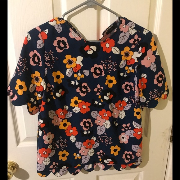Victoria Beckham floral blouse - Picture 2 of 2